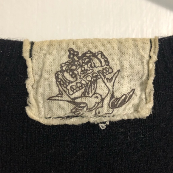 Nick & Mo Medium Black Sweater vest with white graphics and patches - Picture 10 of 13